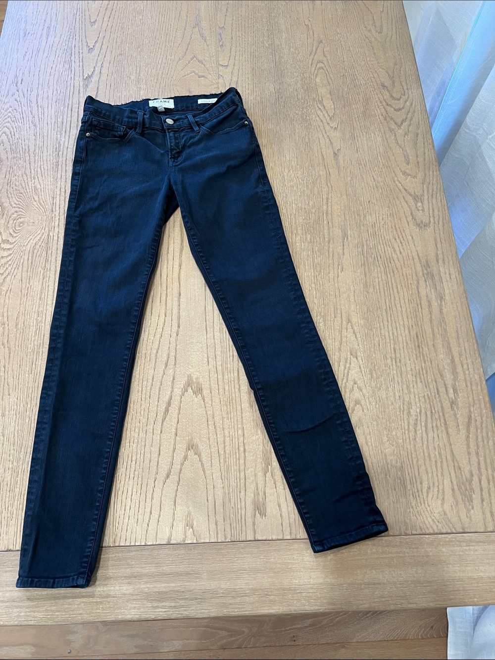 Women’s Frame Dark Blue Jeans - Le Skinny de Jeanne - Size 26